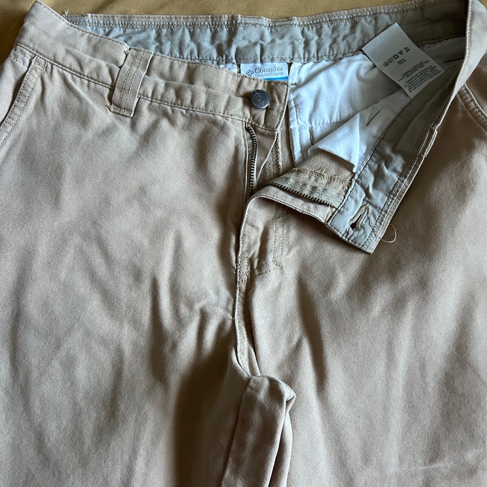 Men’s Columbia Khaki